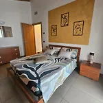 Attico Tra E Valli Apartamento